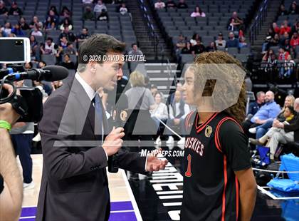 Thumbnail 1 in Centennial vs. Clovis (CIF State D1 Final) photogallery.