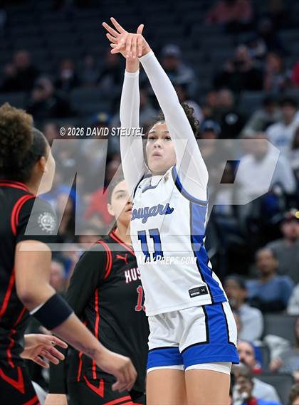 Thumbnail 2 in Centennial vs. Clovis (CIF State D1 Final) photogallery.