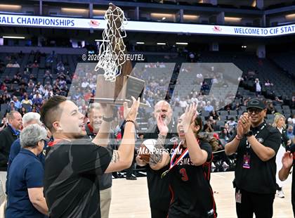 Thumbnail 2 in Centennial vs. Clovis (CIF State D1 Final) photogallery.