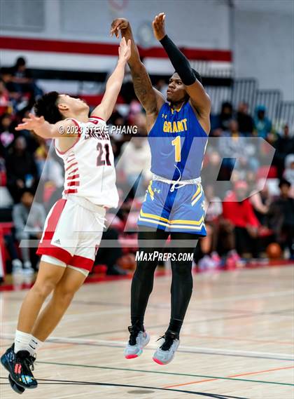 Thumbnail 1 in Grant vs. Cordova (Cordova Christmas Classic) photogallery.
