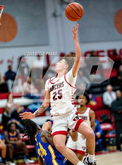 Thumbnail 2 in Grant vs. Cordova (Cordova Christmas Classic) photogallery.