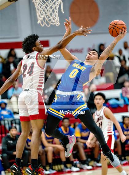 Thumbnail 3 in Grant vs. Cordova (Cordova Christmas Classic) photogallery.