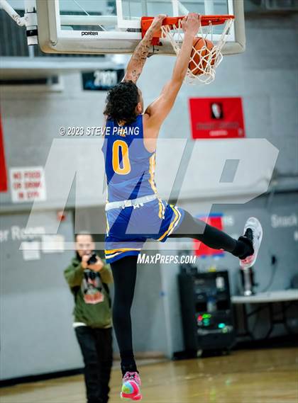 Thumbnail 3 in Grant vs. Cordova (Cordova Christmas Classic) photogallery.