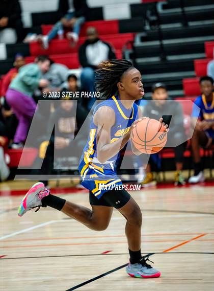 Thumbnail 3 in Grant vs. Cordova (Cordova Christmas Classic) photogallery.