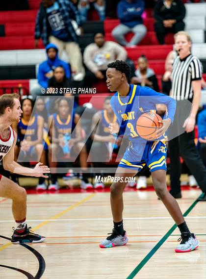 Thumbnail 2 in Grant vs. Cordova (Cordova Christmas Classic) photogallery.
