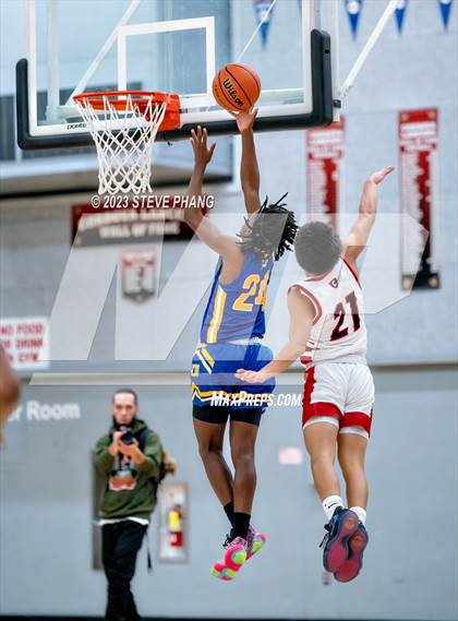 Thumbnail 3 in Grant vs. Cordova (Cordova Christmas Classic) photogallery.