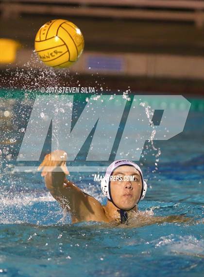 Thumbnail 1 in Mater Dei vs. Newport Harbor (CIF SoCal Regional D1 Final) photogallery.