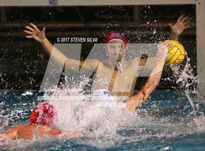 Thumbnail 1 in Mater Dei vs. Newport Harbor (CIF SoCal Regional D1 Final) photogallery.