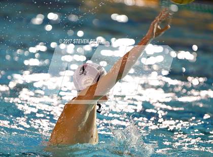 Thumbnail 2 in Mater Dei vs. Newport Harbor (CIF SoCal Regional D1 Final) photogallery.