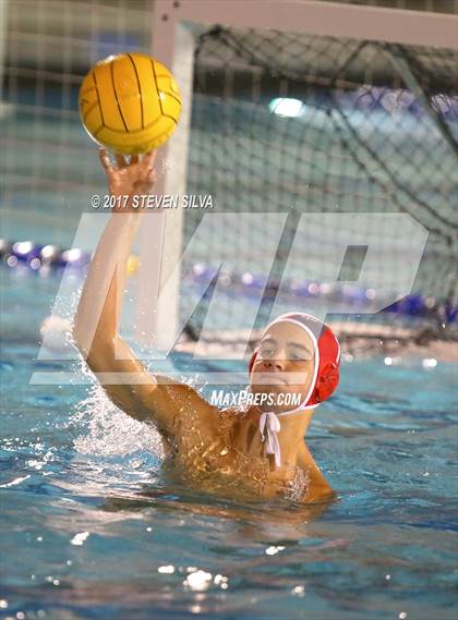 Thumbnail 3 in Mater Dei vs. Newport Harbor (CIF SoCal Regional D1 Final) photogallery.