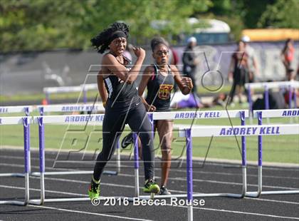 Thumbnail 2 in SoMeck 8 Girls Conference Championship photogallery.