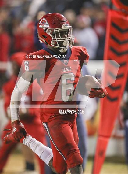 Thumbnail 2 in Dinuba @ Sanger (CIF CS D2 Round 1) photogallery.