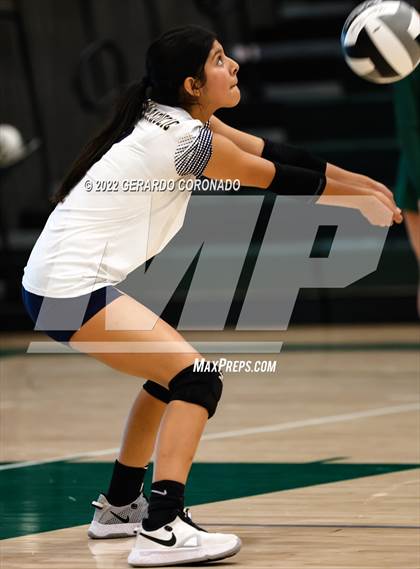 Thumbnail 2 in Central Catholic @ Manteca photogallery.