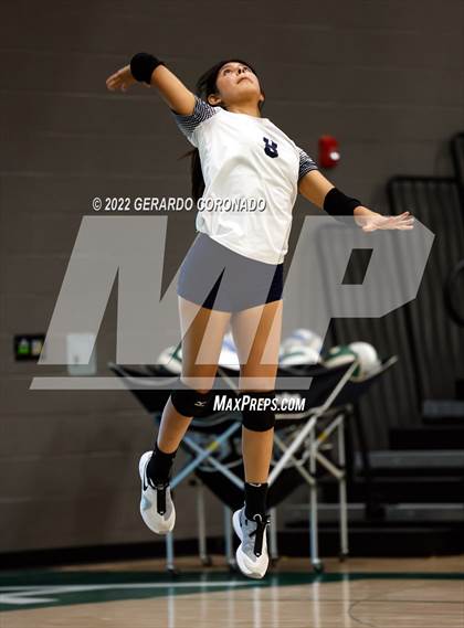 Thumbnail 2 in Central Catholic @ Manteca photogallery.