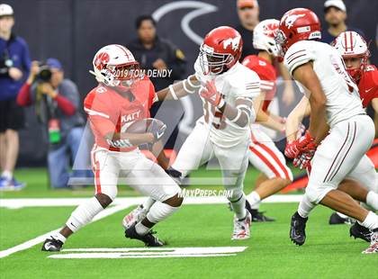 Thumbnail 3 in North Shore vs. Katy (UIL 6A Regional Playoff) photogallery.