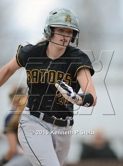 Thumbnail 1 in Covington vs St. Amant (SCC Jamboree) photogallery.