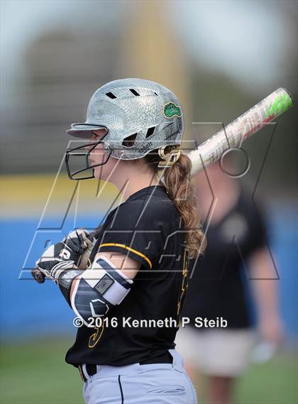 Thumbnail 1 in Covington vs St. Amant (SCC Jamboree) photogallery.