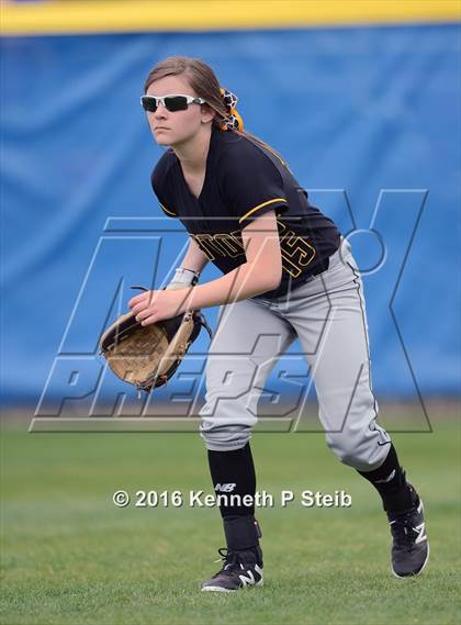 Thumbnail 1 in Covington vs St. Amant (SCC Jamboree) photogallery.