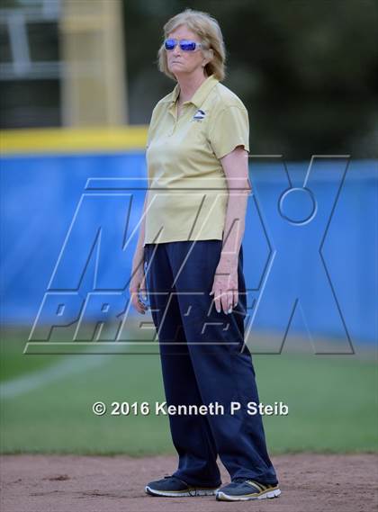 Thumbnail 2 in Covington vs St. Amant (SCC Jamboree) photogallery.
