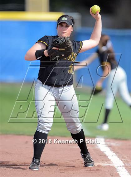 Thumbnail 1 in Covington vs St. Amant (SCC Jamboree) photogallery.