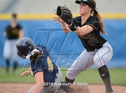 Thumbnail 3 in Covington vs St. Amant (SCC Jamboree) photogallery.