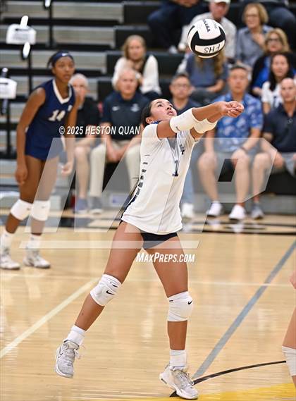 Thumbnail 1 in Flintridge Prep vs. Foothill (CIF-SS D3 Semi-Final) photogallery.