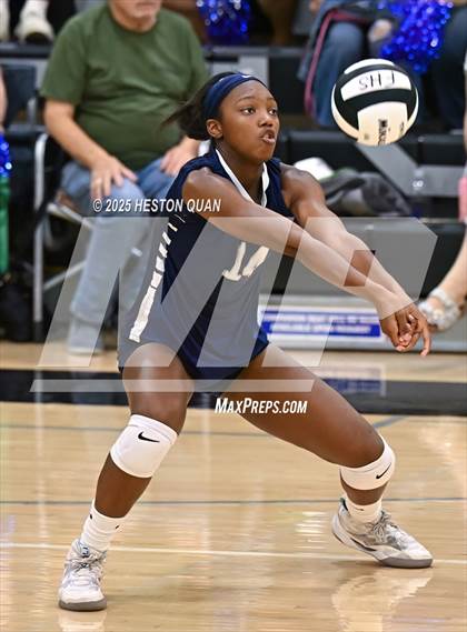 Thumbnail 1 in Flintridge Prep vs. Foothill (CIF-SS D3 Semi-Final) photogallery.