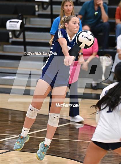 Thumbnail 3 in Flintridge Prep vs. Foothill (CIF-SS D3 Semi-Final) photogallery.