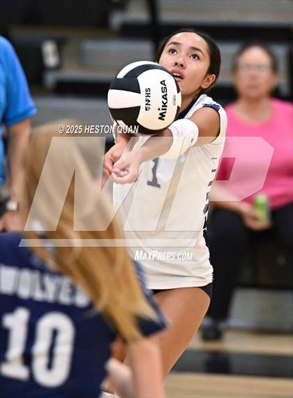 Thumbnail 2 in Flintridge Prep vs. Foothill (CIF-SS D3 Semi-Final) photogallery.