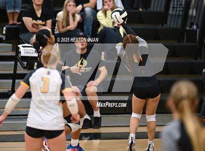 Thumbnail 1 in Flintridge Prep vs. Foothill (CIF-SS D3 Semi-Final) photogallery.