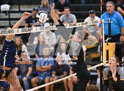 Thumbnail 3 in Flintridge Prep vs. Foothill (CIF-SS D3 Semi-Final) photogallery.