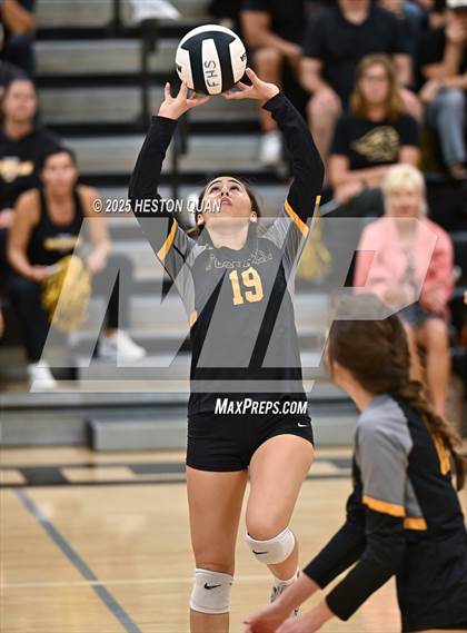 Thumbnail 3 in Flintridge Prep vs. Foothill (CIF-SS D3 Semi-Final) photogallery.