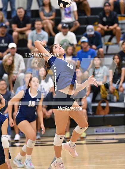 Thumbnail 2 in Flintridge Prep vs. Foothill (CIF-SS D3 Semi-Final) photogallery.