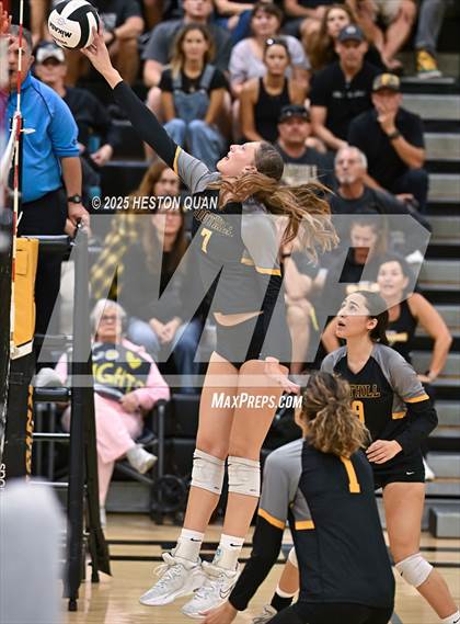 Thumbnail 2 in Flintridge Prep vs. Foothill (CIF-SS D3 Semi-Final) photogallery.