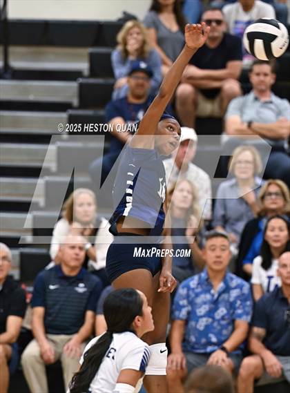 Thumbnail 3 in Flintridge Prep vs. Foothill (CIF-SS D3 Semi-Final) photogallery.
