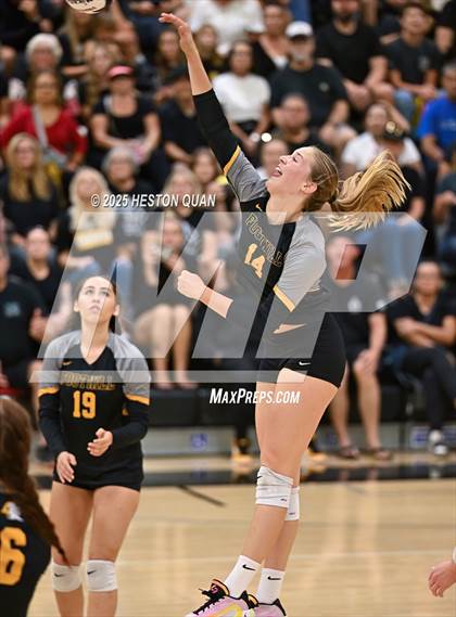 Thumbnail 2 in Flintridge Prep vs. Foothill (CIF-SS D3 Semi-Final) photogallery.