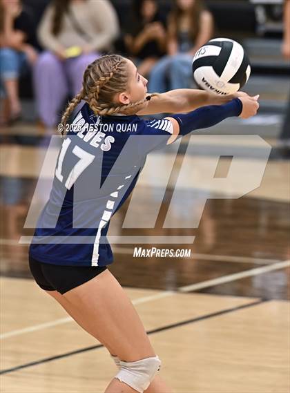 Thumbnail 2 in Flintridge Prep vs. Foothill (CIF-SS D3 Semi-Final) photogallery.