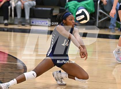 Thumbnail 3 in Flintridge Prep vs. Foothill (CIF-SS D3 Semi-Final) photogallery.