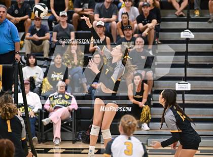 Thumbnail 3 in Flintridge Prep vs. Foothill (CIF-SS D3 Semi-Final) photogallery.