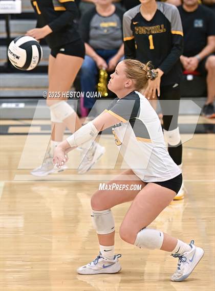 Thumbnail 3 in Flintridge Prep vs. Foothill (CIF-SS D3 Semi-Final) photogallery.