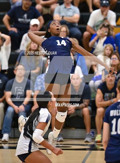 Thumbnail 3 in Flintridge Prep vs. Foothill (CIF-SS D3 Semi-Final) photogallery.