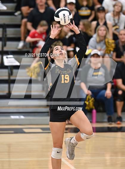 Thumbnail 2 in Flintridge Prep vs. Foothill (CIF-SS D3 Semi-Final) photogallery.