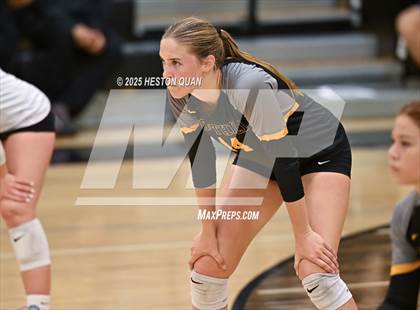 Thumbnail 2 in Flintridge Prep vs. Foothill (CIF-SS D3 Semi-Final) photogallery.