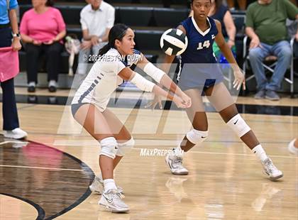 Thumbnail 1 in Flintridge Prep vs. Foothill (CIF-SS D3 Semi-Final) photogallery.