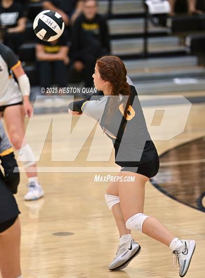 Thumbnail 3 in Flintridge Prep vs. Foothill (CIF-SS D3 Semi-Final) photogallery.