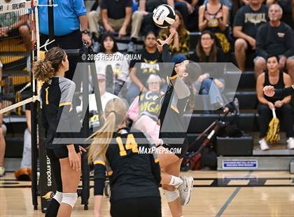 Thumbnail 3 in Flintridge Prep vs. Foothill (CIF-SS D3 Semi-Final) photogallery.
