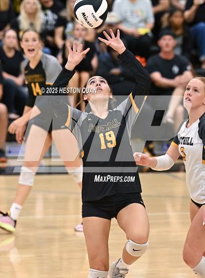 Thumbnail 3 in Flintridge Prep vs. Foothill (CIF-SS D3 Semi-Final) photogallery.