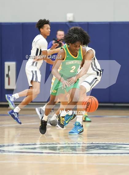 Thumbnail 2 in Summerville vs Pinewood Prep (Lowcountry Showcase) photogallery.