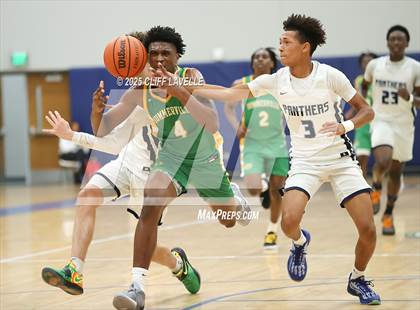 Thumbnail 3 in Summerville vs Pinewood Prep (Lowcountry Showcase) photogallery.