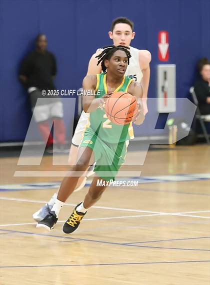 Thumbnail 1 in Summerville vs Pinewood Prep (Lowcountry Showcase) photogallery.